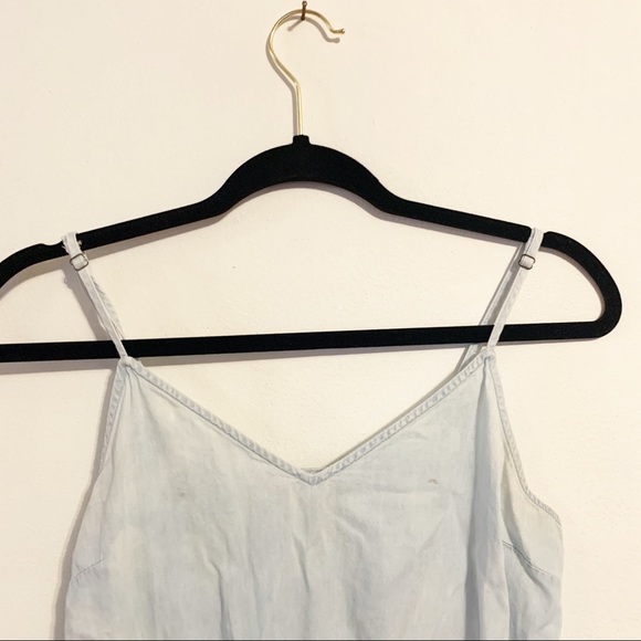 FOREVER 21 LIGHT DENIM ROMPER SIZE MEDIUM - Picture 2 of 4